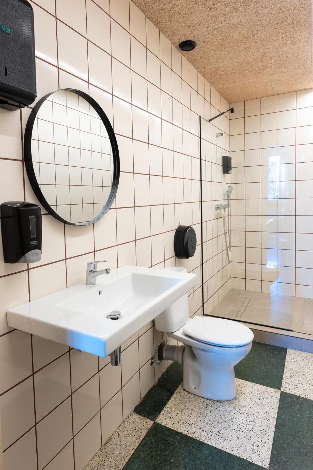 Lamia Bbk Women Hostel-Solo Mujeres Bilbao Exteriér fotografie